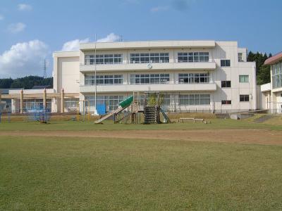 日吉小学校