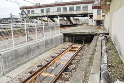 宮内駅 - 構内