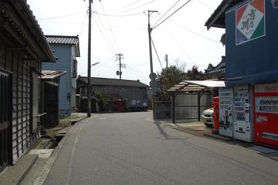 寺泊 - 丸ポストのある風景