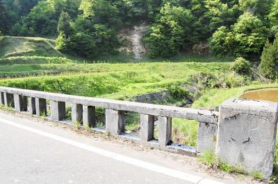 矢津川 - 北荷頃